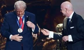 نوبل نہیں فیفا ہی سہی ، ٹرمپ کو امن ایوارڈ مل گیا 